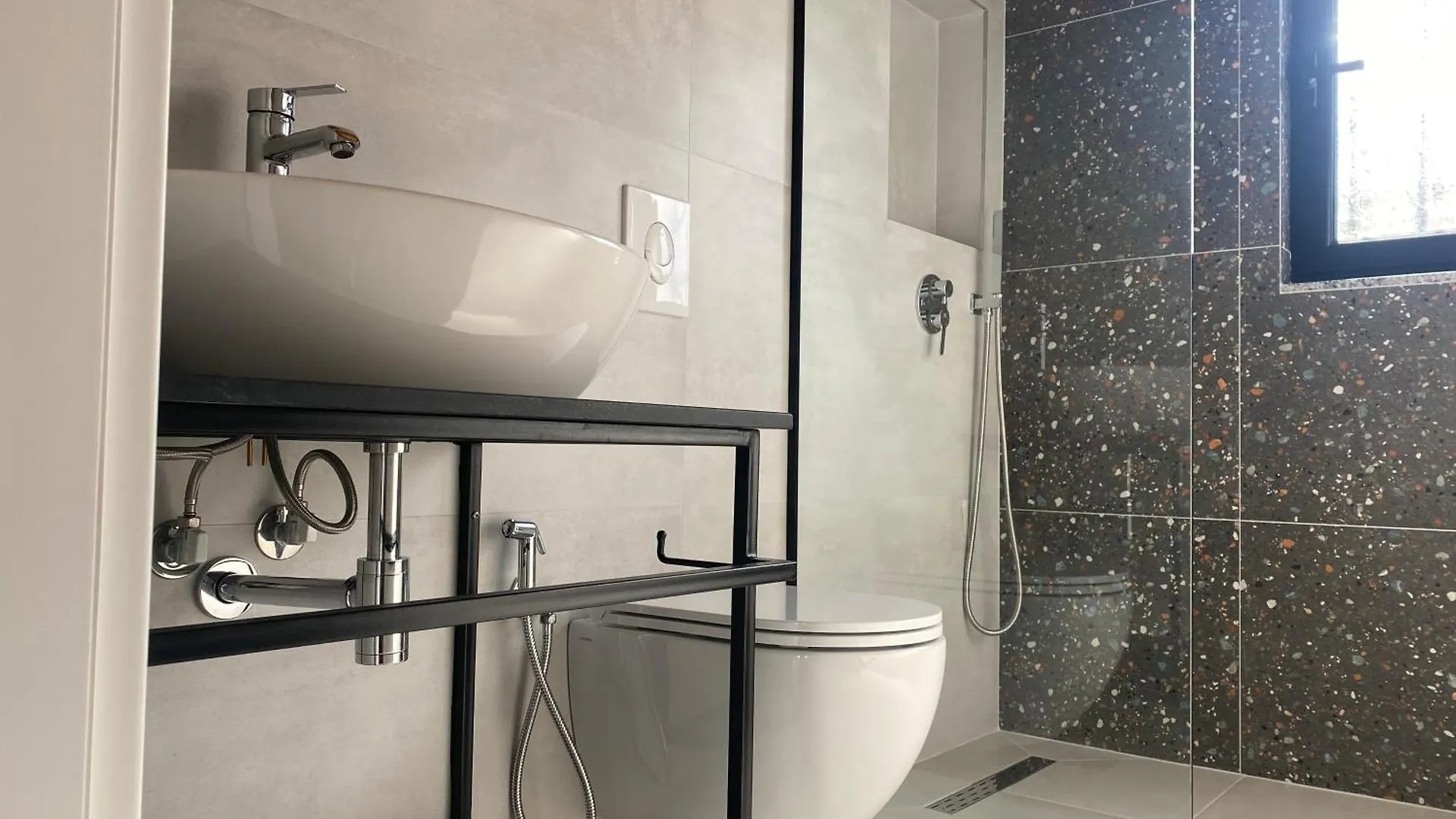 Crown Deluxe Property Saranda