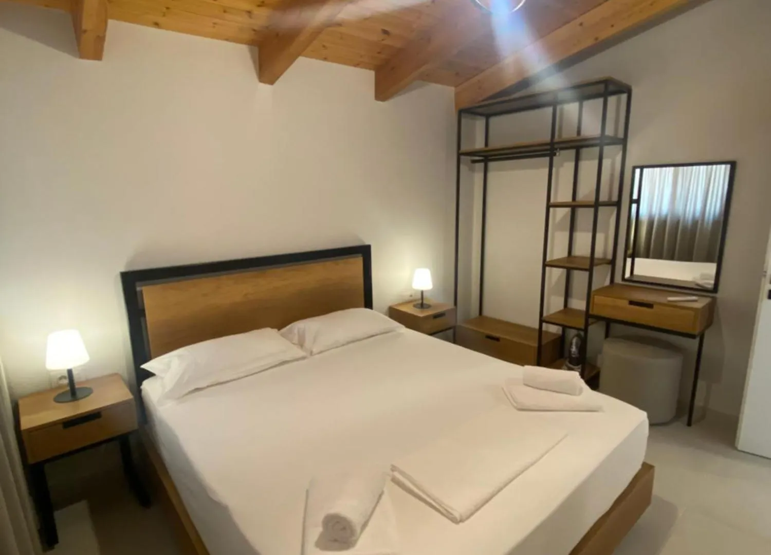 Crown Deluxe Property Saranda 0*,