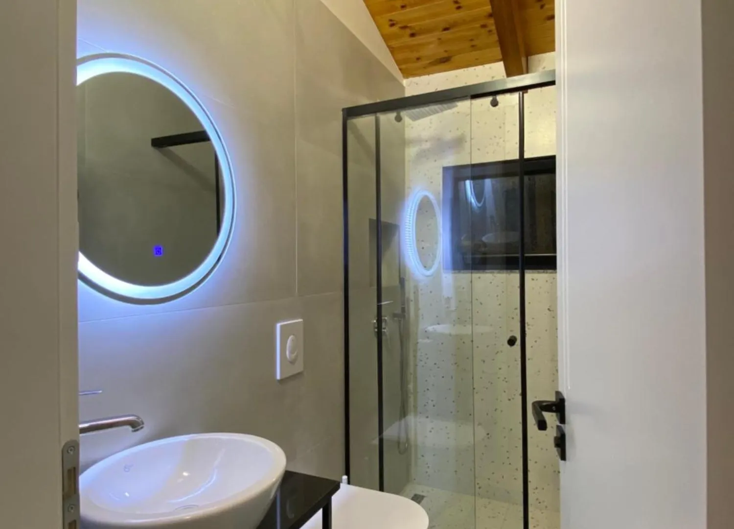 Crown Deluxe Property Saranda