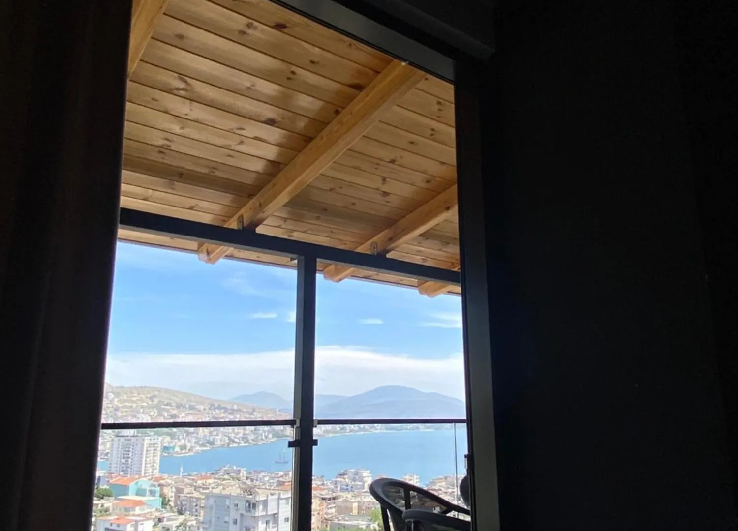 Crown Deluxe Property Saranda 0*,  Arnavutluk