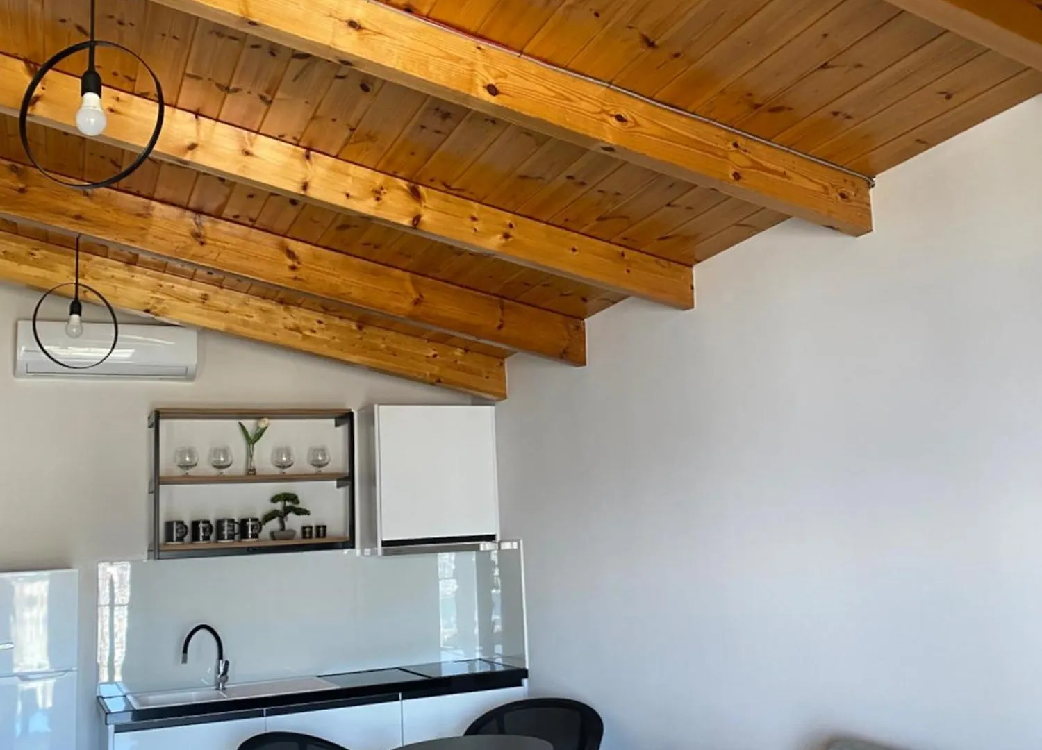 Crown Deluxe Property Saranda 0*,  Arnavutluk